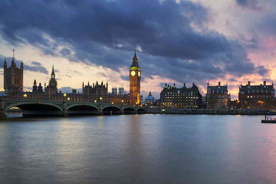 UK Visa from Dubai: Application Process featured image