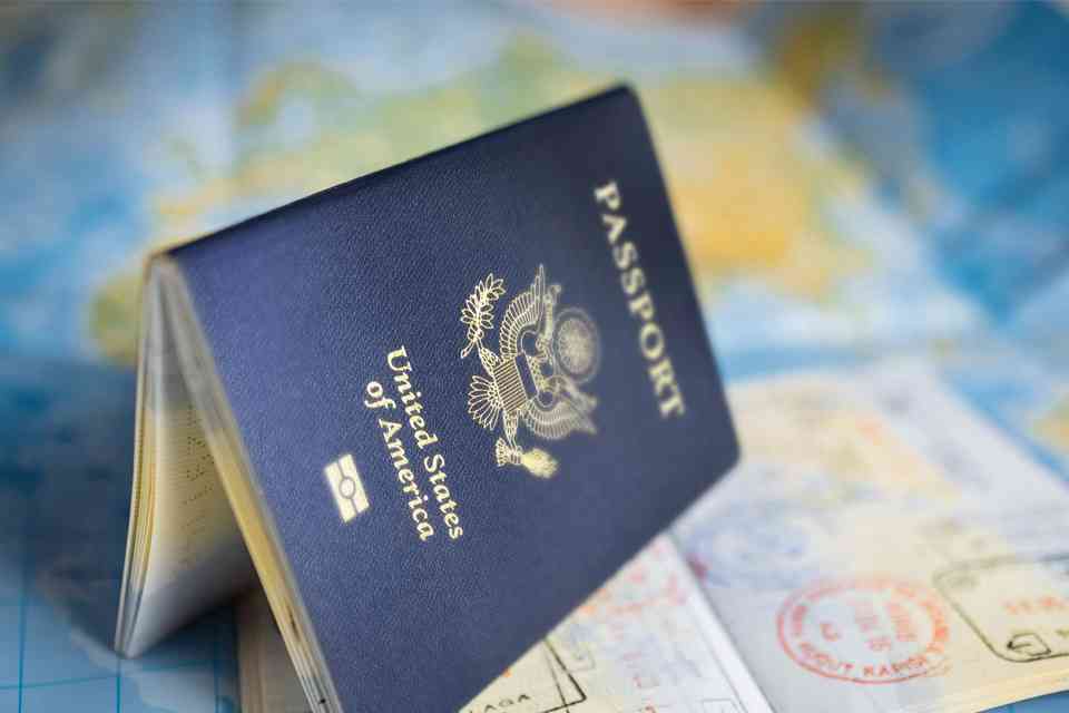 AVE au Royaume-Uni pour les personnes ayant la double nationalité : Quel passeport devez-vous utiliser ? featured image